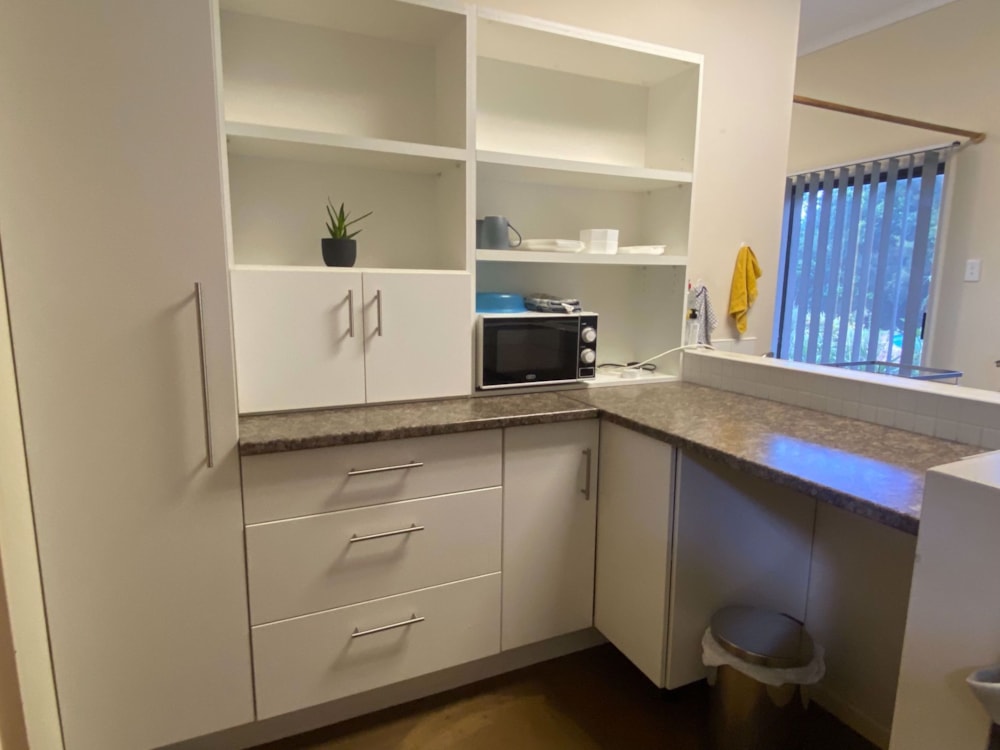 Garden cottage let in Hutten Heights - 1NW1700129 Garden cottage let in Hutten Heights - 1NW1700129