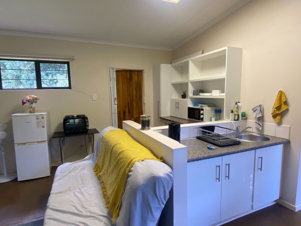 Garden cottage let in Hutten Heights - 1NW1700129 Garden cottage let in Hutten Heights - 1NW1700129