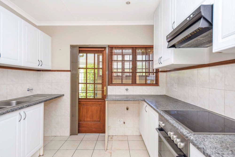 Retirement home for sale in North Riding - FW1714189 Retirement home for sale in North Riding - FW1714189