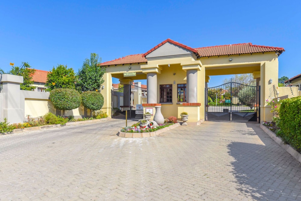 Retirement home for sale in North Riding - FW1714189 Retirement home for sale in North Riding - FW1714189