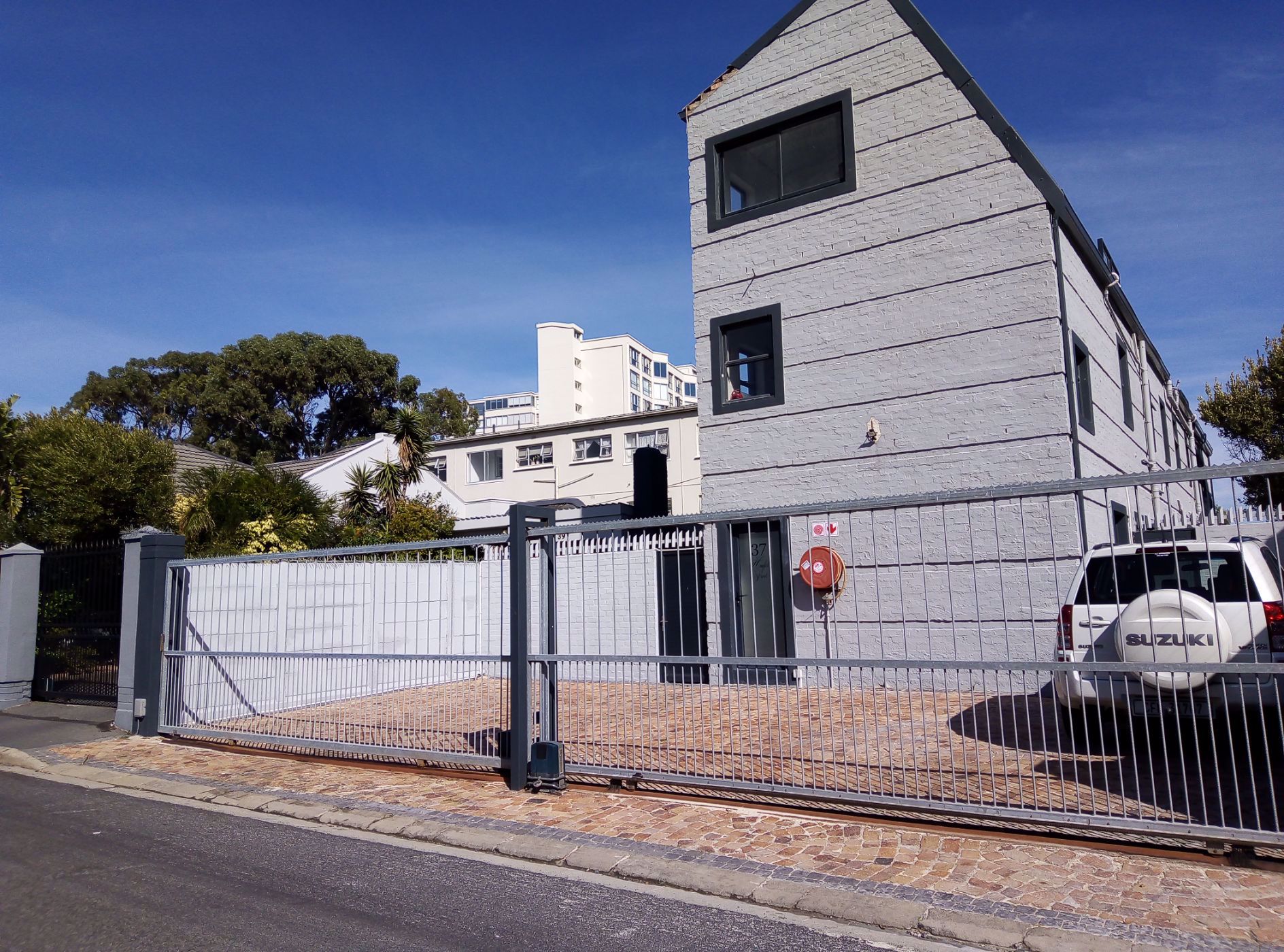 Apartment let in Strand South - SW1686349