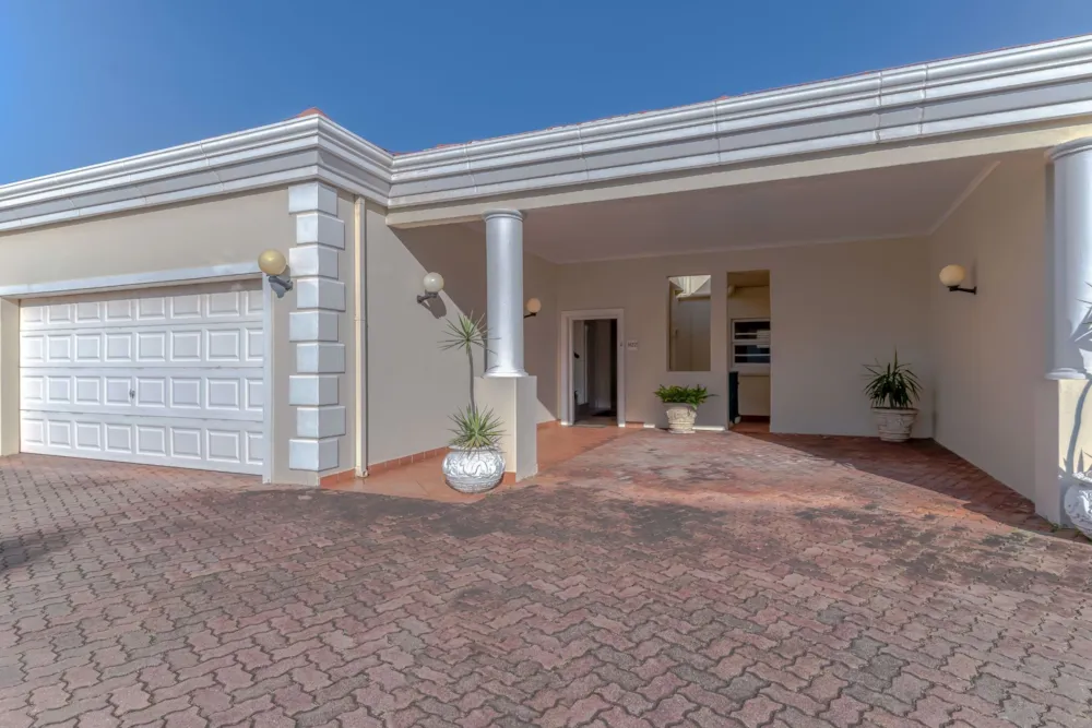 Penthouse apartment for sale in La Lucia - 1ND1571884 Penthouse apartment for sale in La Lucia - 1ND1571884