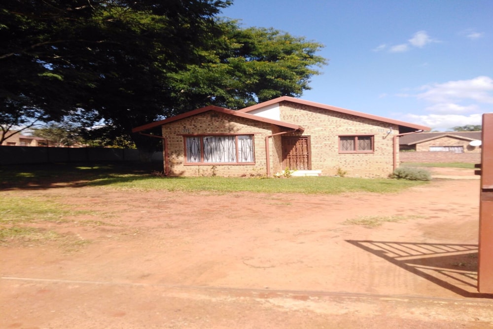 House let in White River - 1WR1706048 House let in White River - 1WR1706048