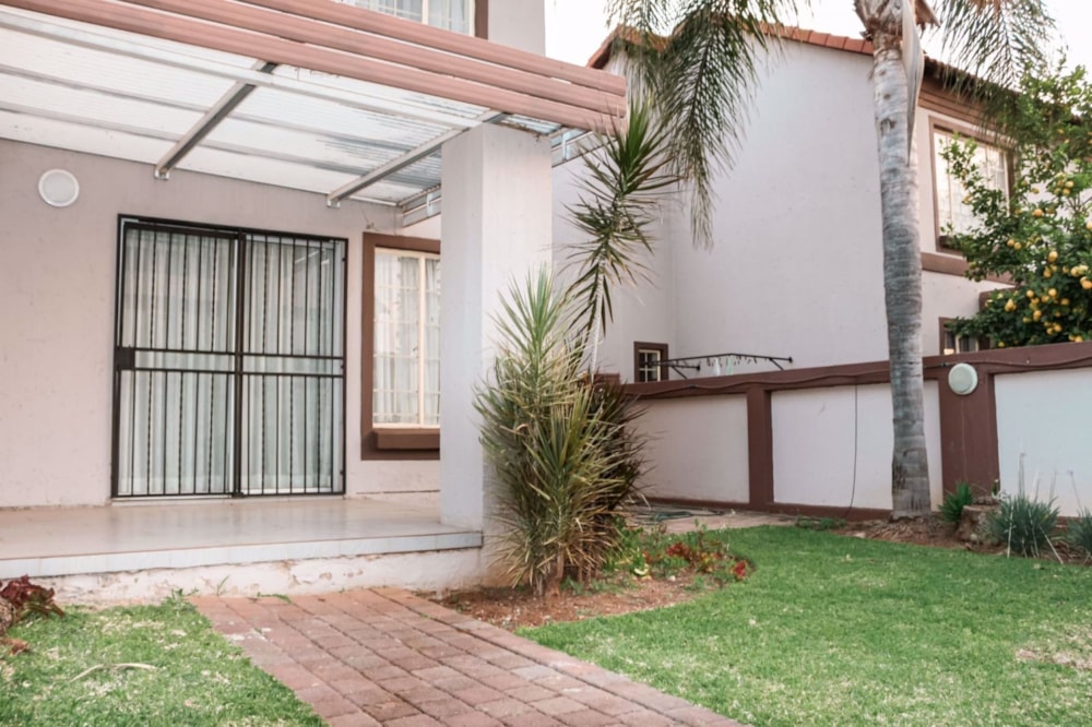 Townhouse to rent in Annlin - MZL1584955