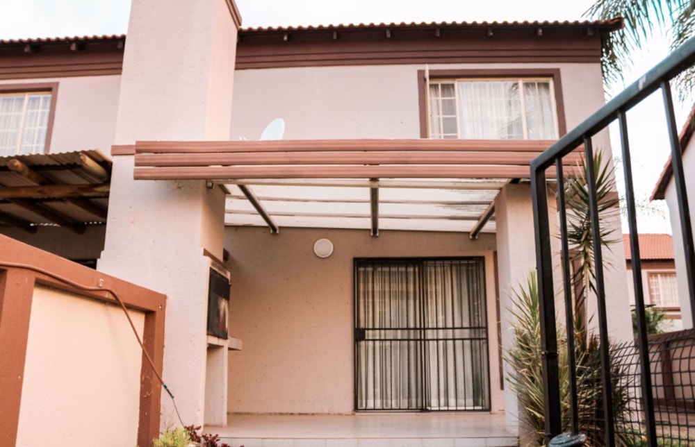 Townhouse to rent in Annlin - MZL1584955