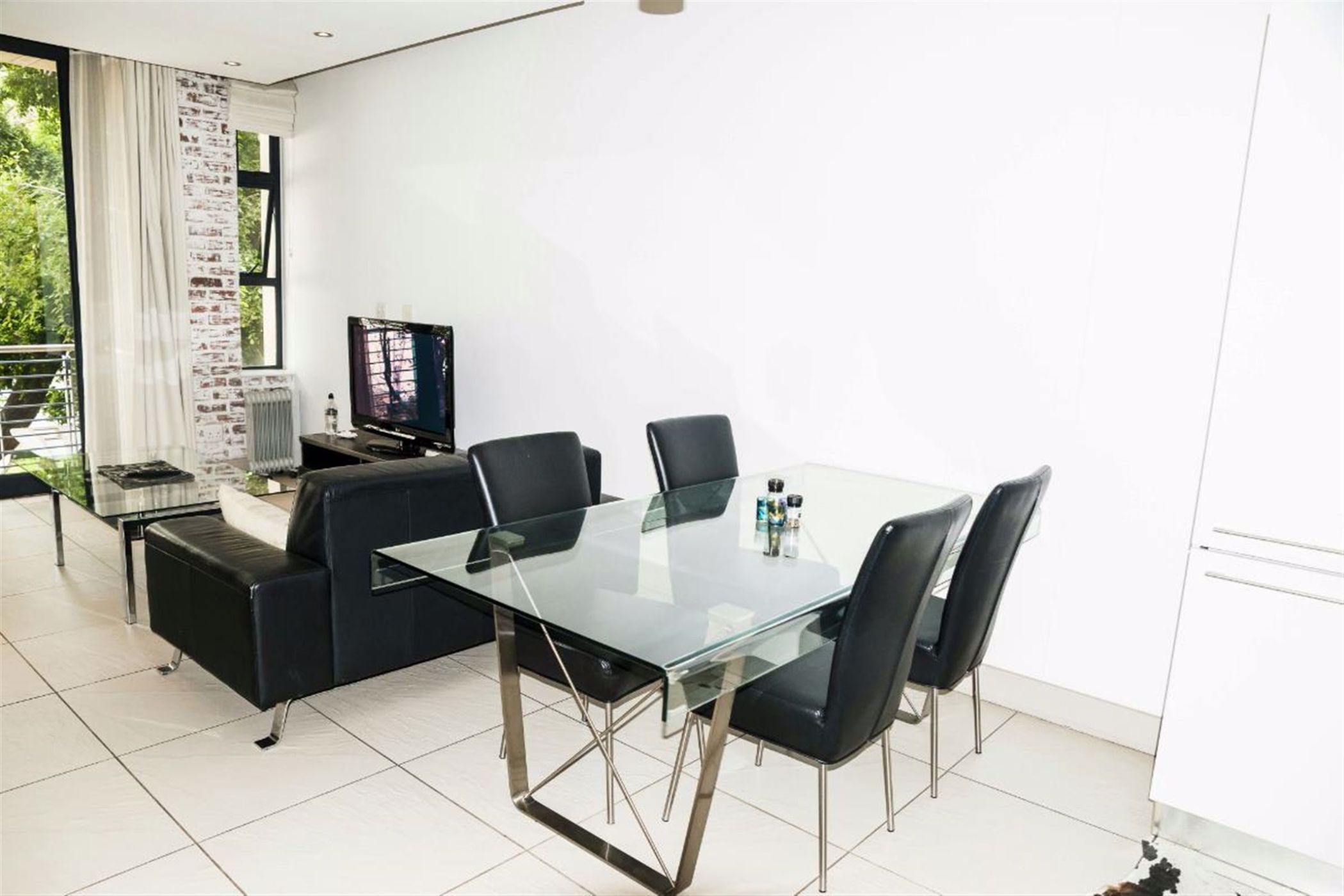 Apartment to rent in Melrose Arch - JBL1688392