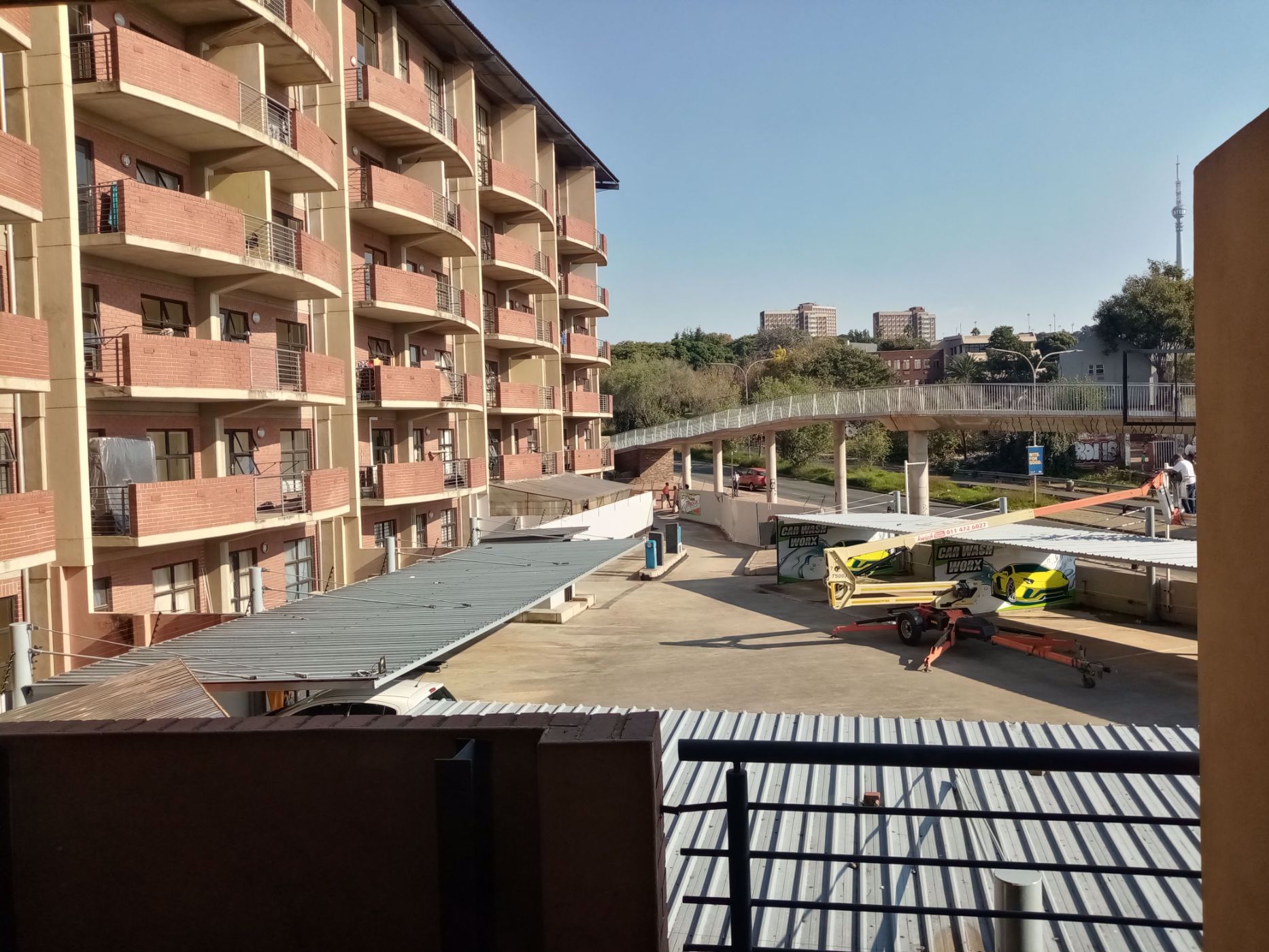 Bachelor apartment for sale in Auckland Park - HP1569942