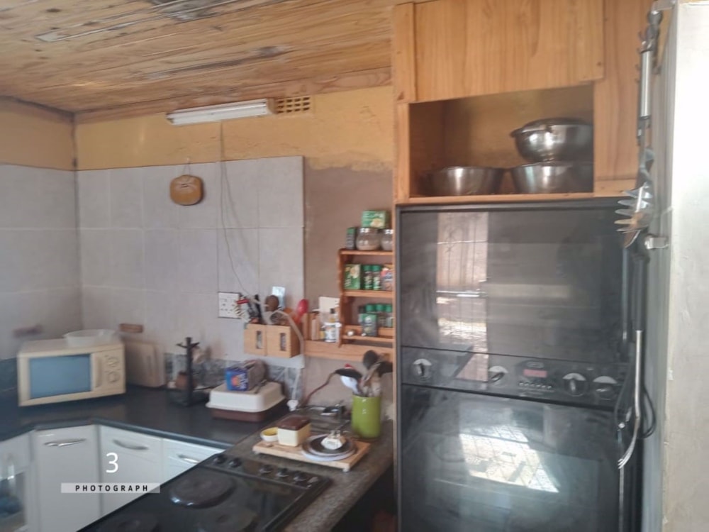 House for sale in Koffiefontein - 1KJ1569340