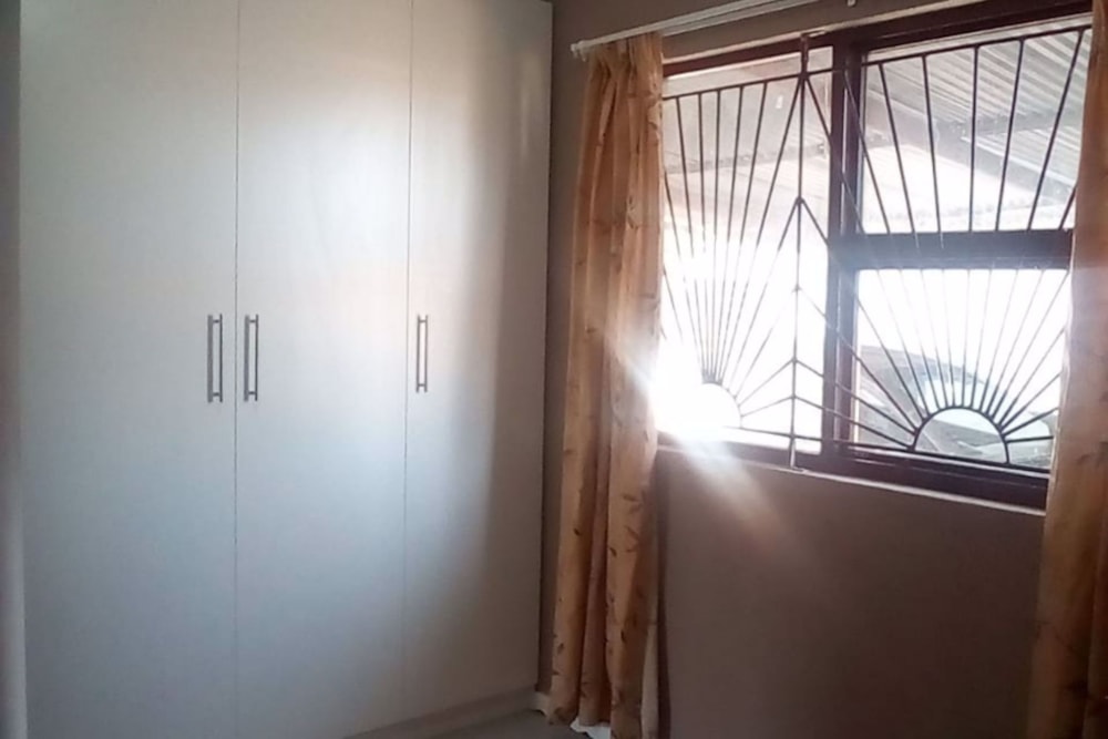 House let in Eersterivier, Cape Town - 1KV1691316 House let in Eersterivier, Cape Town - 1KV1691316