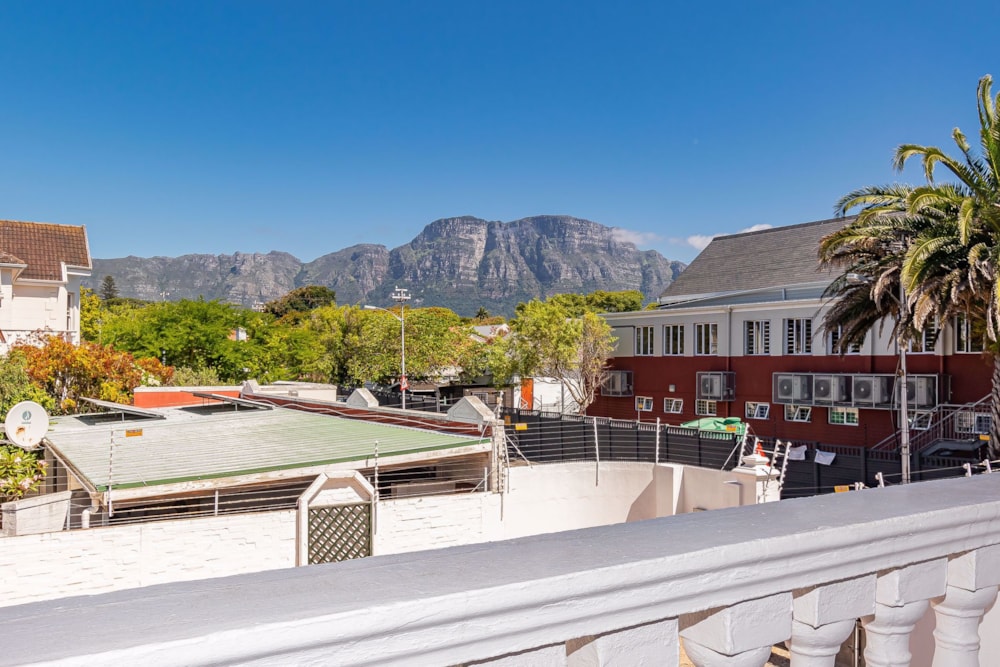 Townhouse to rent in Kenilworth, Cape Town - RBL1729714