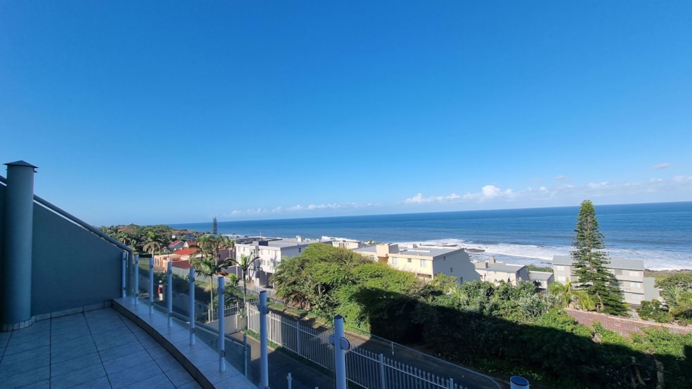 Apartment for sale in Uvongo - 1PX1569597