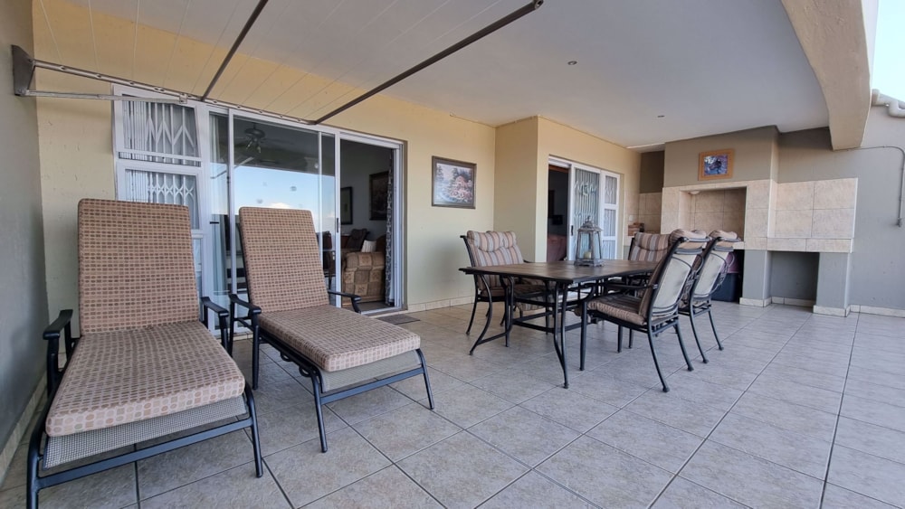 Apartment for sale in Uvongo - 1PX1569597