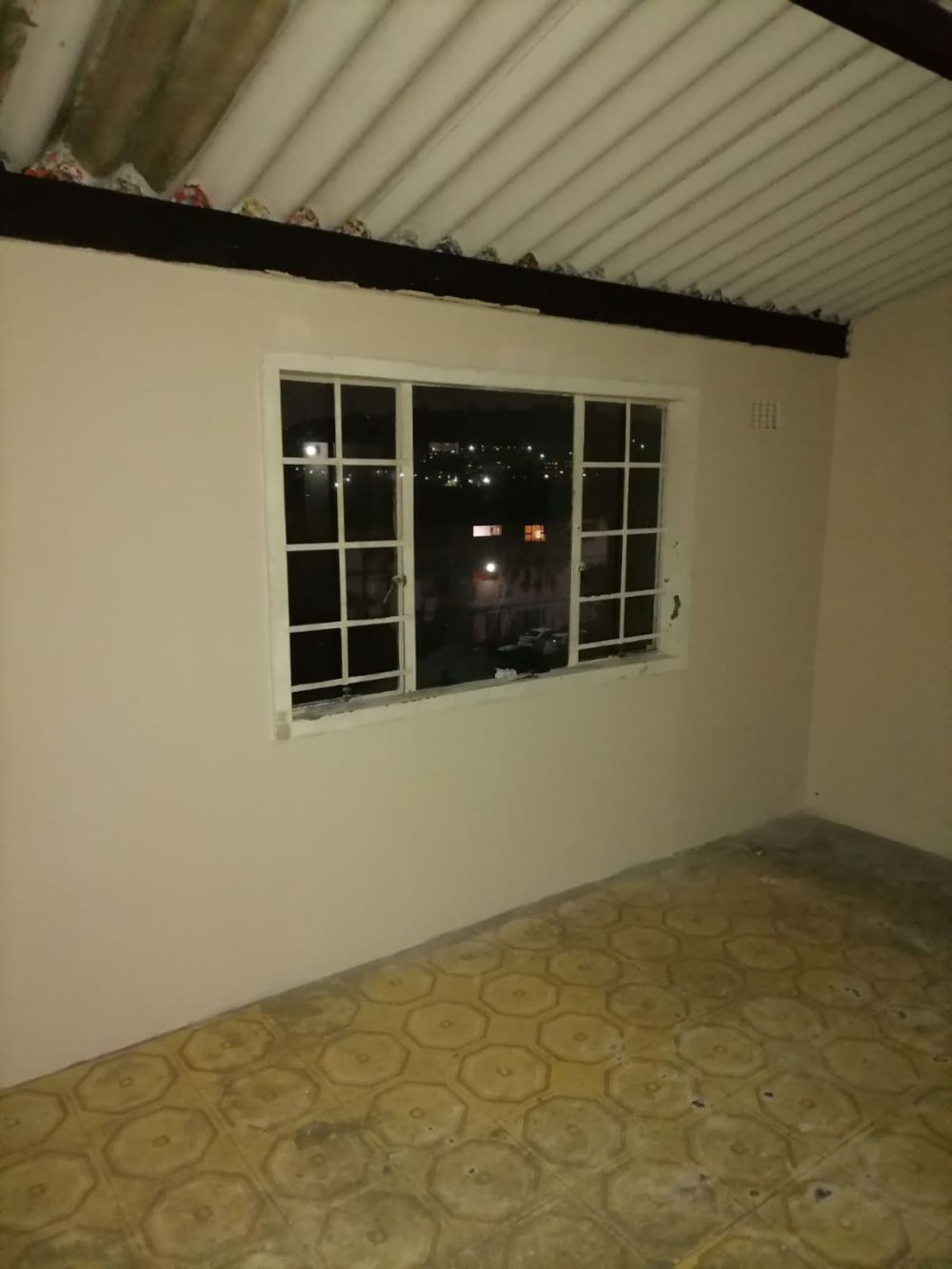 Apartment for sale in Phoenix, KwaZulu-Natal - 1ND1569399 Apartment for sale in Phoenix, KwaZulu-Natal - 1ND1569399