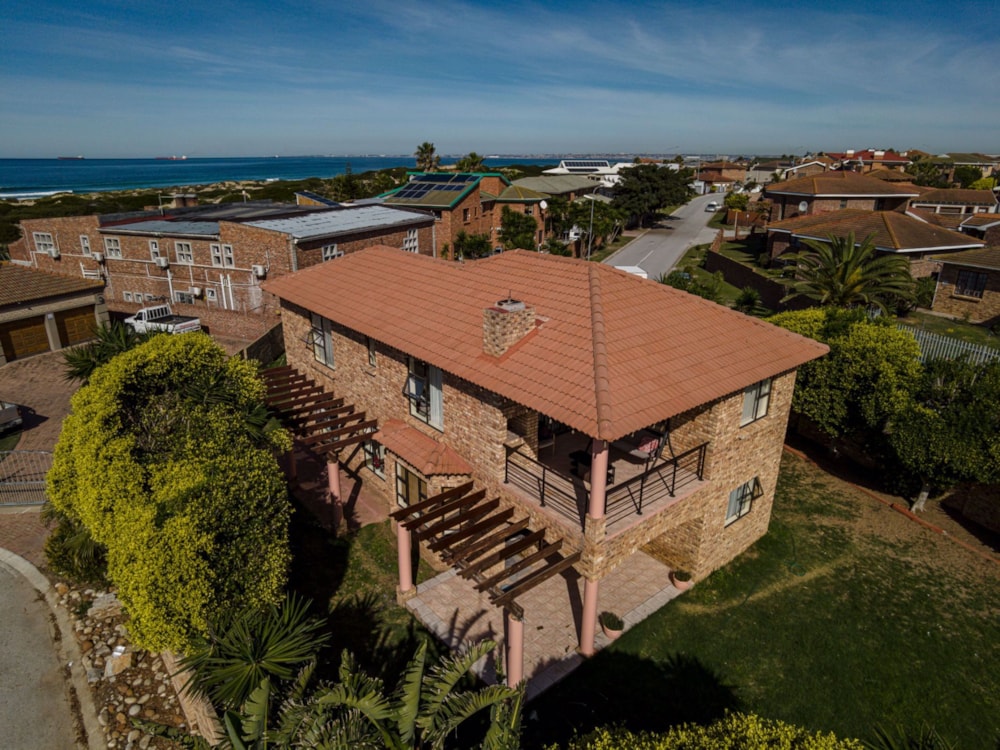 House for sale in Bluewater Bay, Port Elizabeth, Gqeberha - 1PLZ1570672 House for sale in Bluewater Bay, Port Elizabeth, Gqeberha - 1PLZ1570672