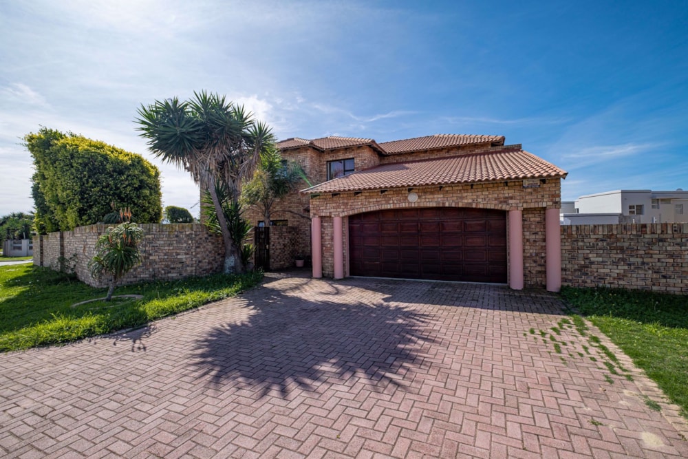 House for sale in Bluewater Bay, Port Elizabeth, Gqeberha - 1PLZ1570672