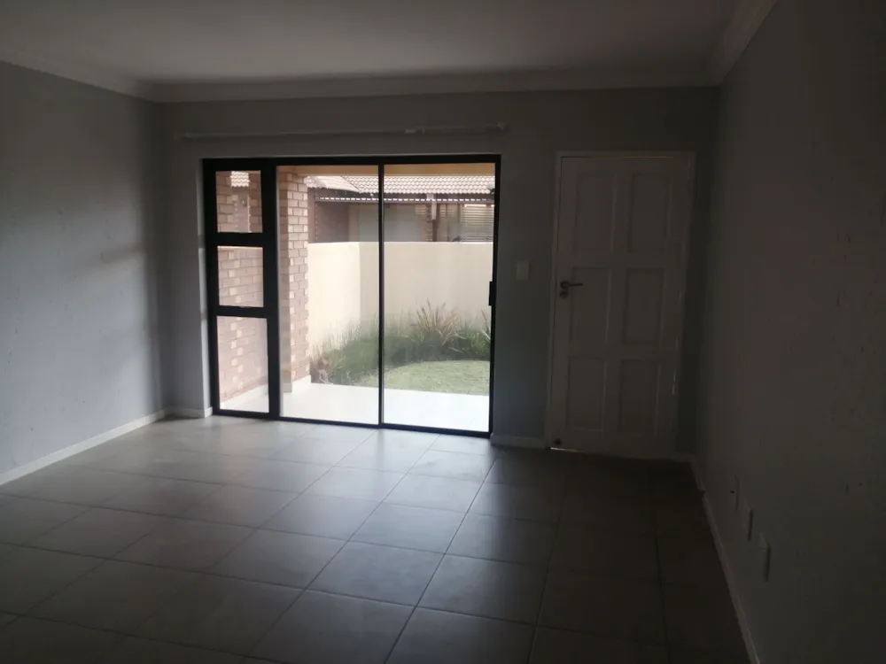 Townhouse sold in Helderwyk Estate - 1BJ1593644