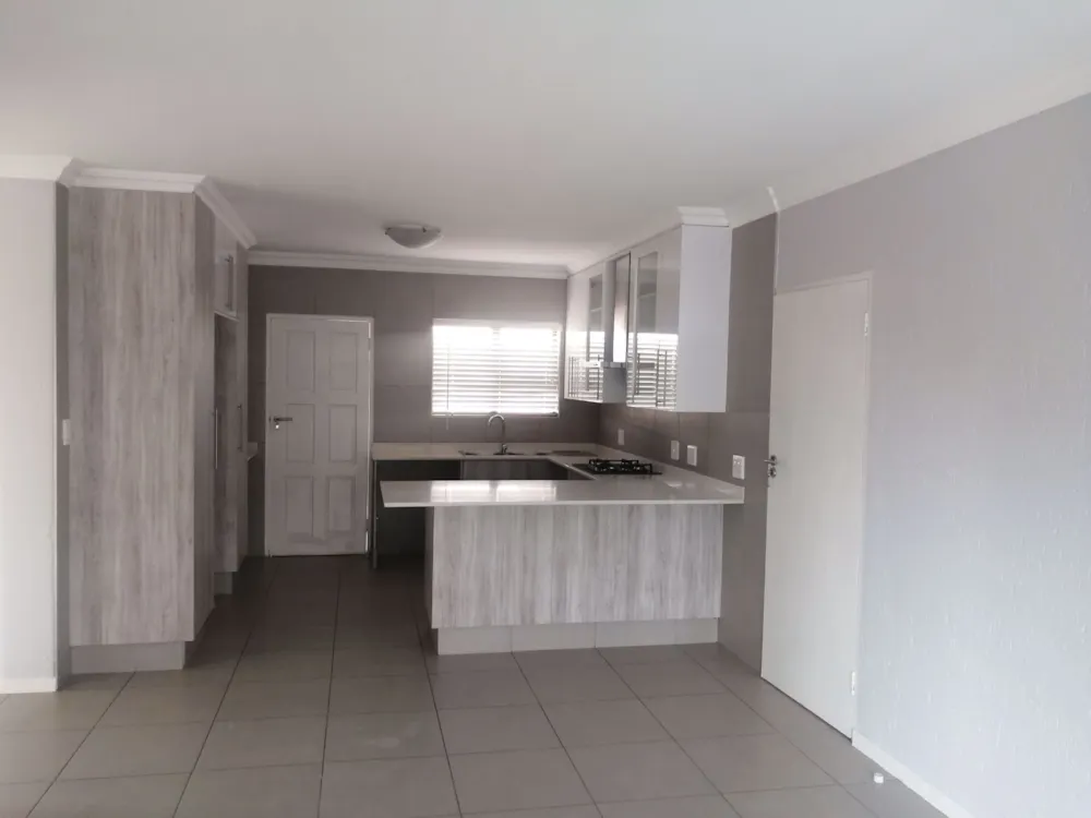 Townhouse sold in Helderwyk Estate - 1BJ1593644