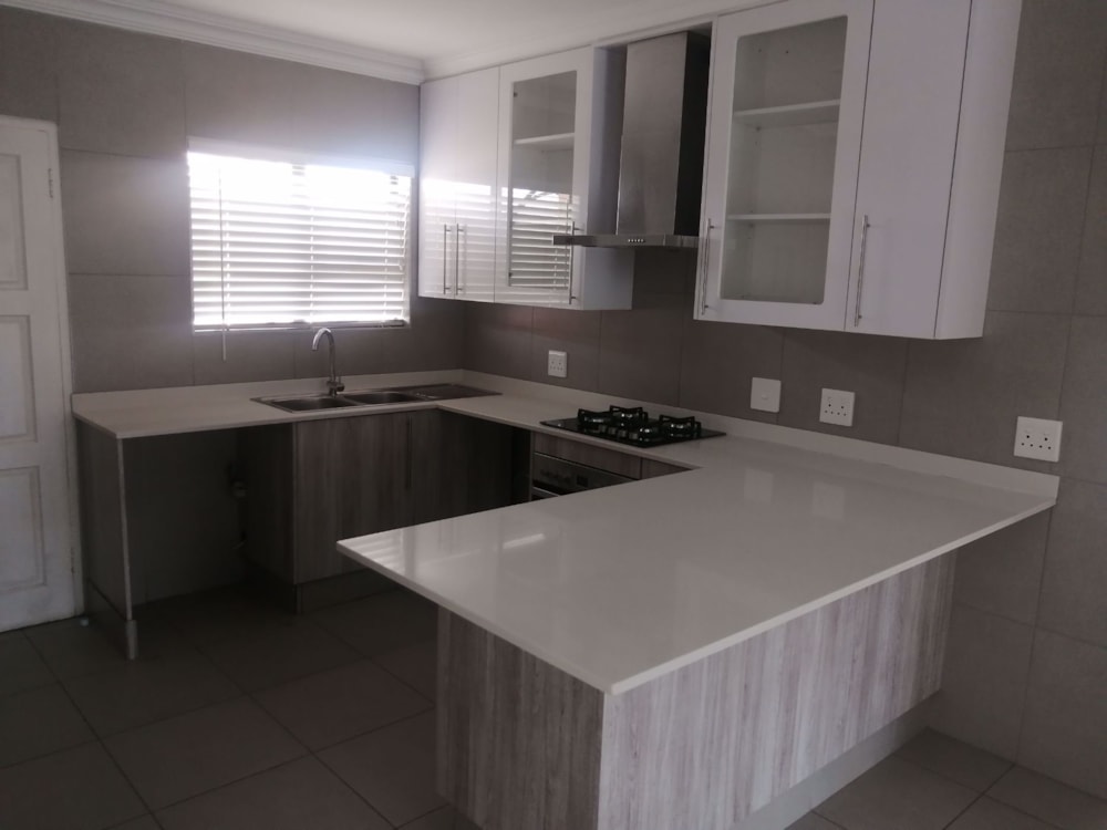 Townhouse for sale in Helderwyk Estate - 1BJ1593644