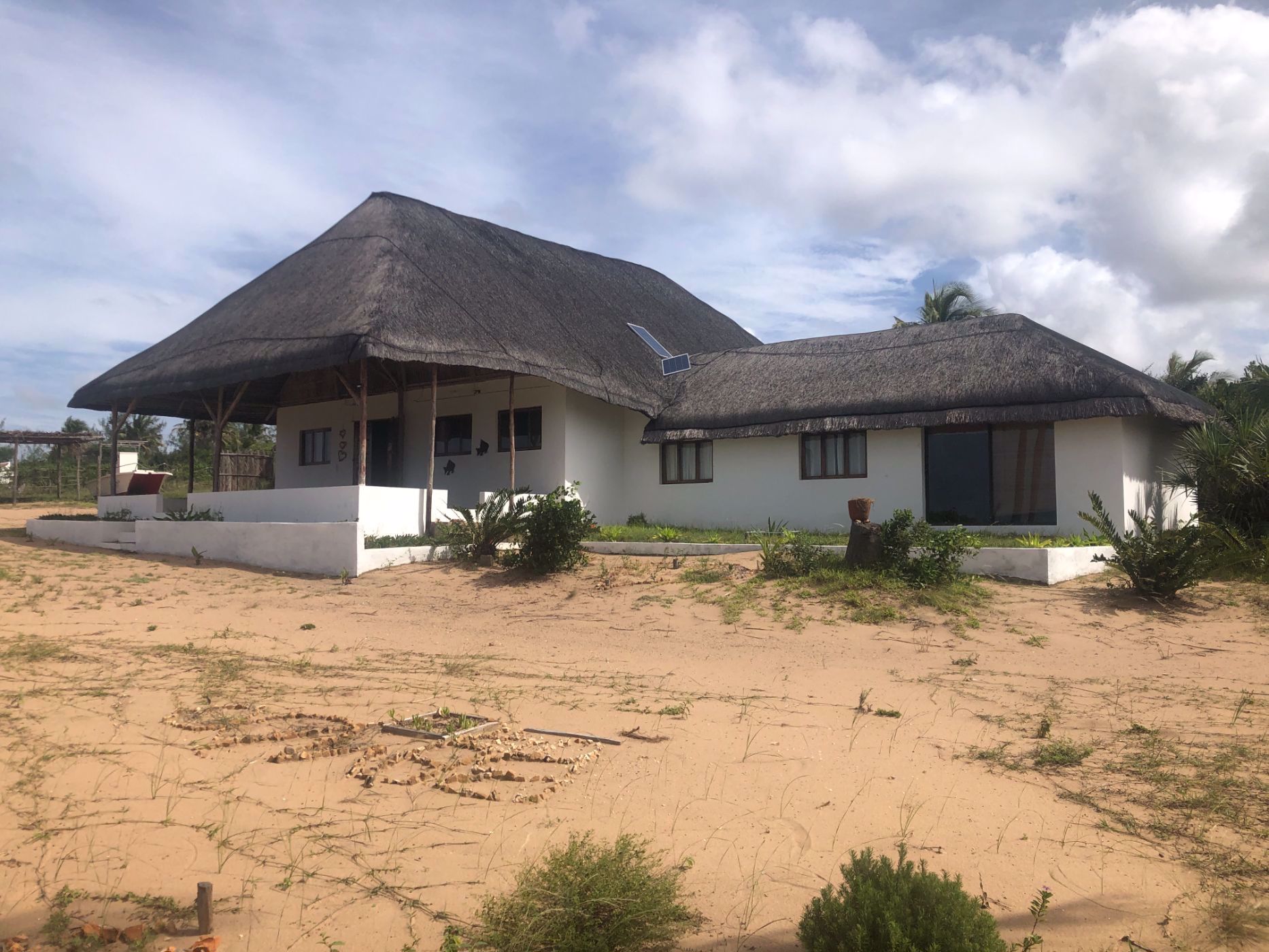 Beach bungalow for sale in Guinjata, Inhambane, Mozambique - 3MQ1570023