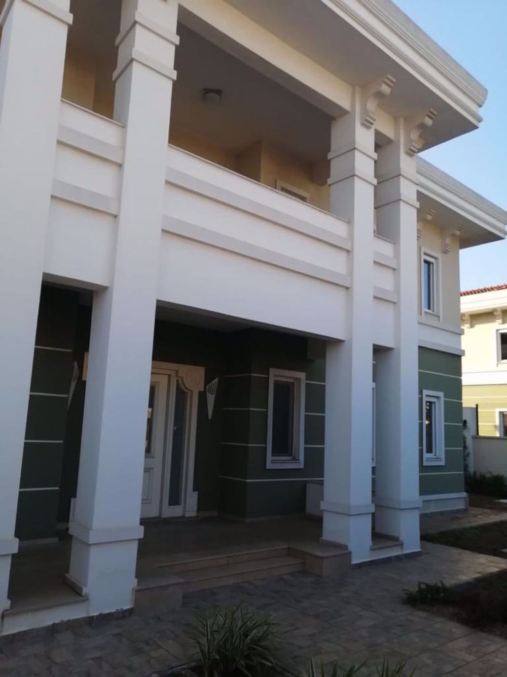 Double-storey house for sale in Matola, Mozambique - 3MQ1580199