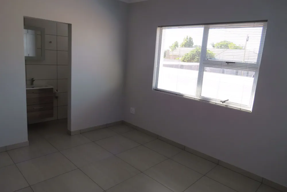 House let in Vredendal - 1NA1736643