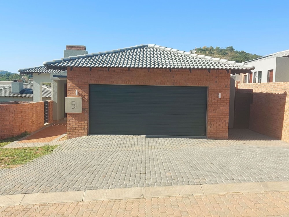 House to rent in Sonheuwel - 1NS1745110