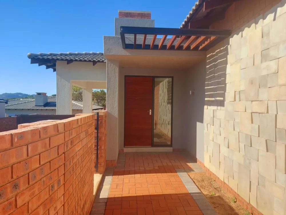 House let in Sonheuwel - 1NS1745110 House let in Sonheuwel - 1NS1745110