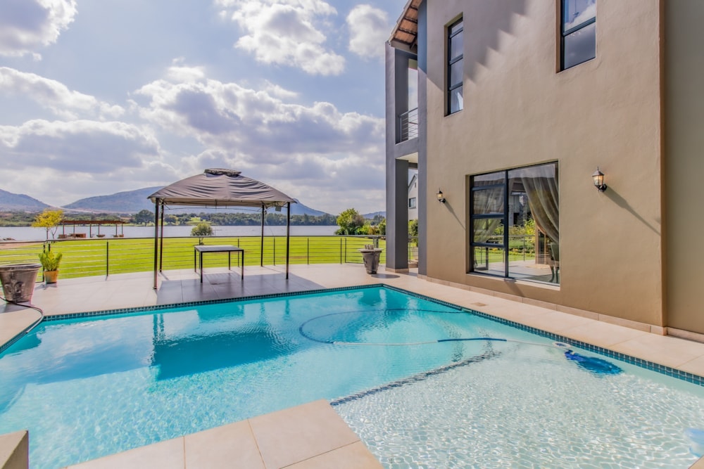 Security estate home for sale in The Coves - 1HR1699873