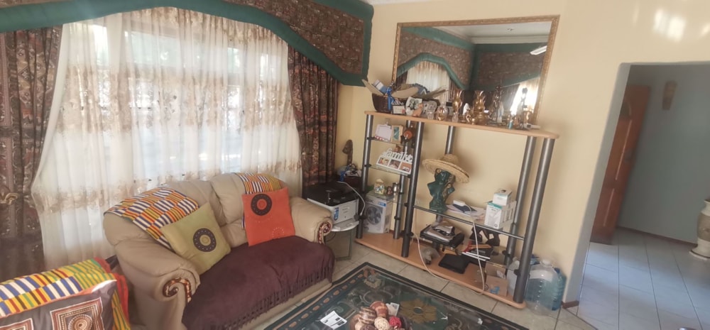 House for sale in King Williams Town (Qonce) - 1MH1571462