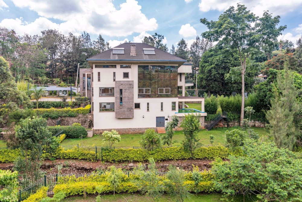 Security complex home to rent in Loresho, Kenya - 3KE1710545 Security complex home to rent in Loresho, Kenya - 3KE1710545