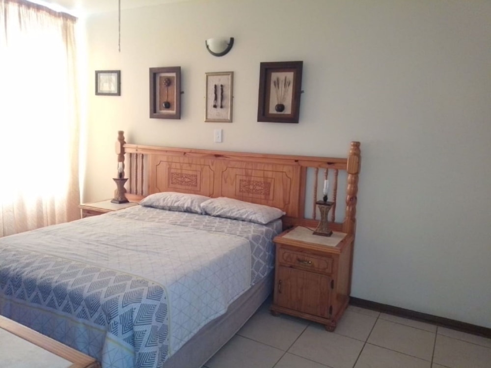 Apartment for sale in Scottburgh - 1si1571433 Apartment for sale in Scottburgh - 1si1571433