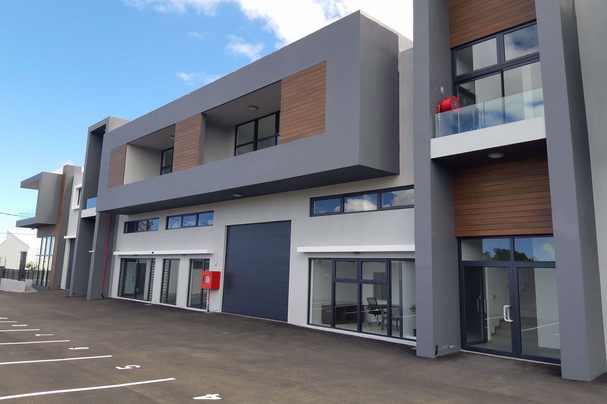 Commercial office for sale in Bambous, Mauritius - MUR1572004