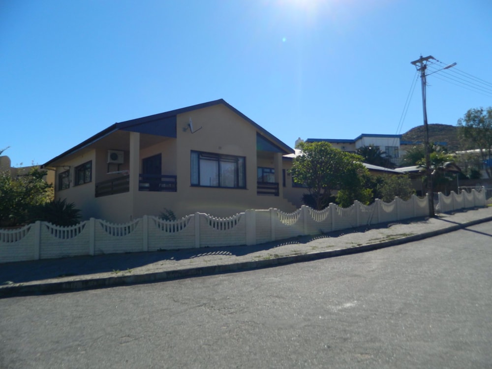 House let in Springbok - 1NA1717254