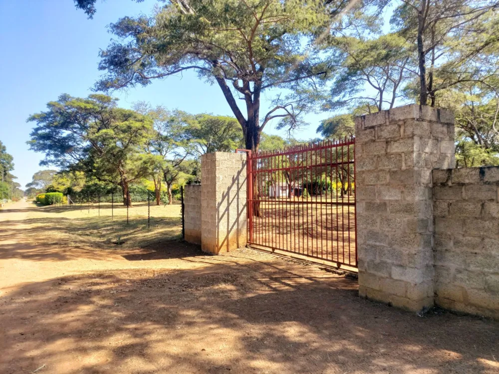 Vacant land for sale in Lilayi, Zambia - 3ZA1572204