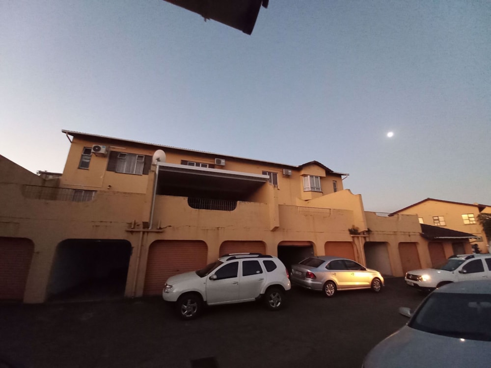 Apartment for sale in Empangeni - 1RY1570481