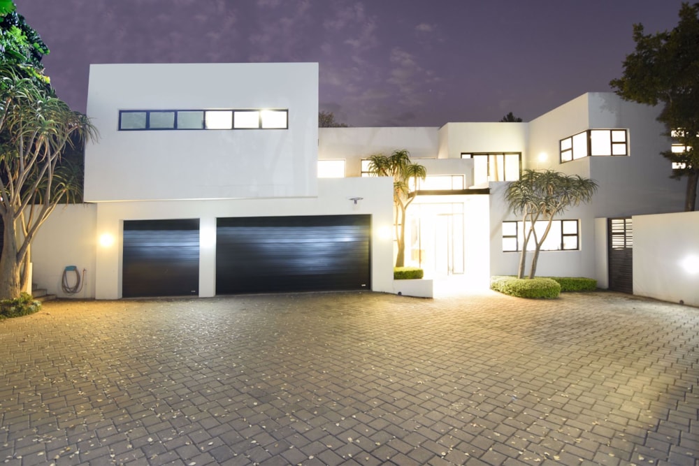 Double-storey house sold in Morningside, Sandton - HP1650988 Double-storey house sold in Morningside, Sandton - HP1650988