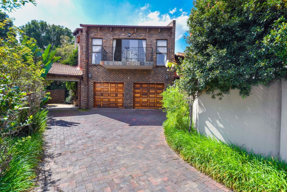 Double-storey house sold in Fourways Gardens - FW1630170 Double-storey house sold in Fourways Gardens - FW1630170