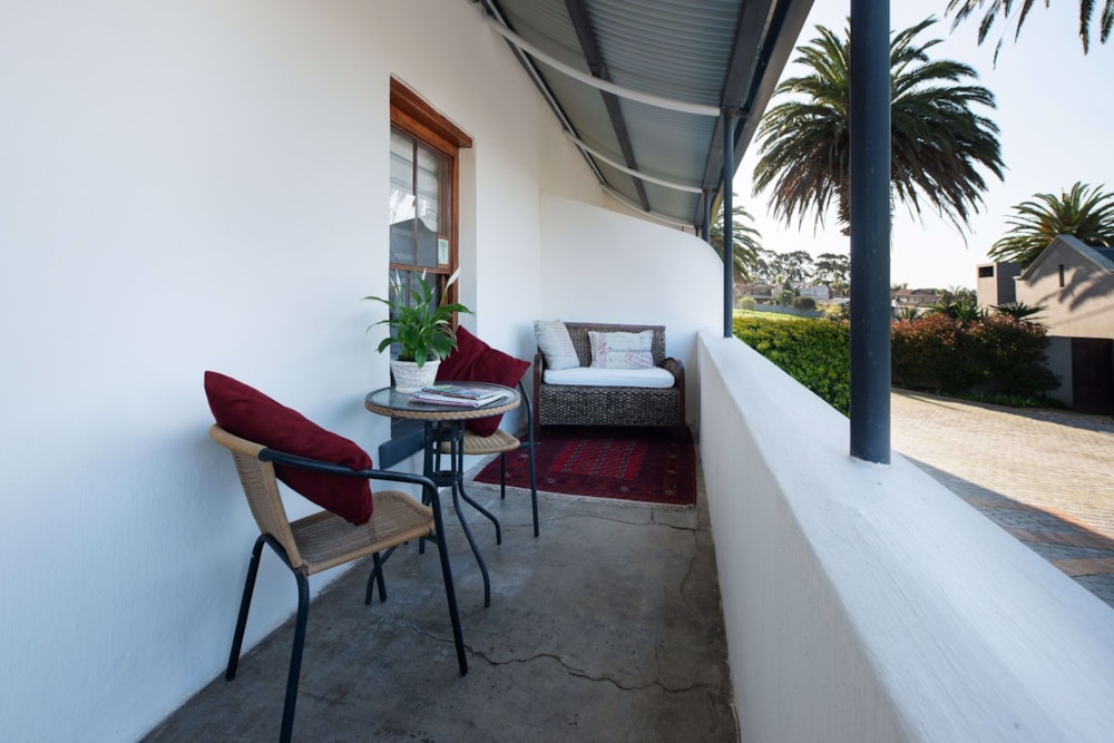 House let in Uitzicht, Durbanville - NSL1695766 House let in Uitzicht, Durbanville - NSL1695766