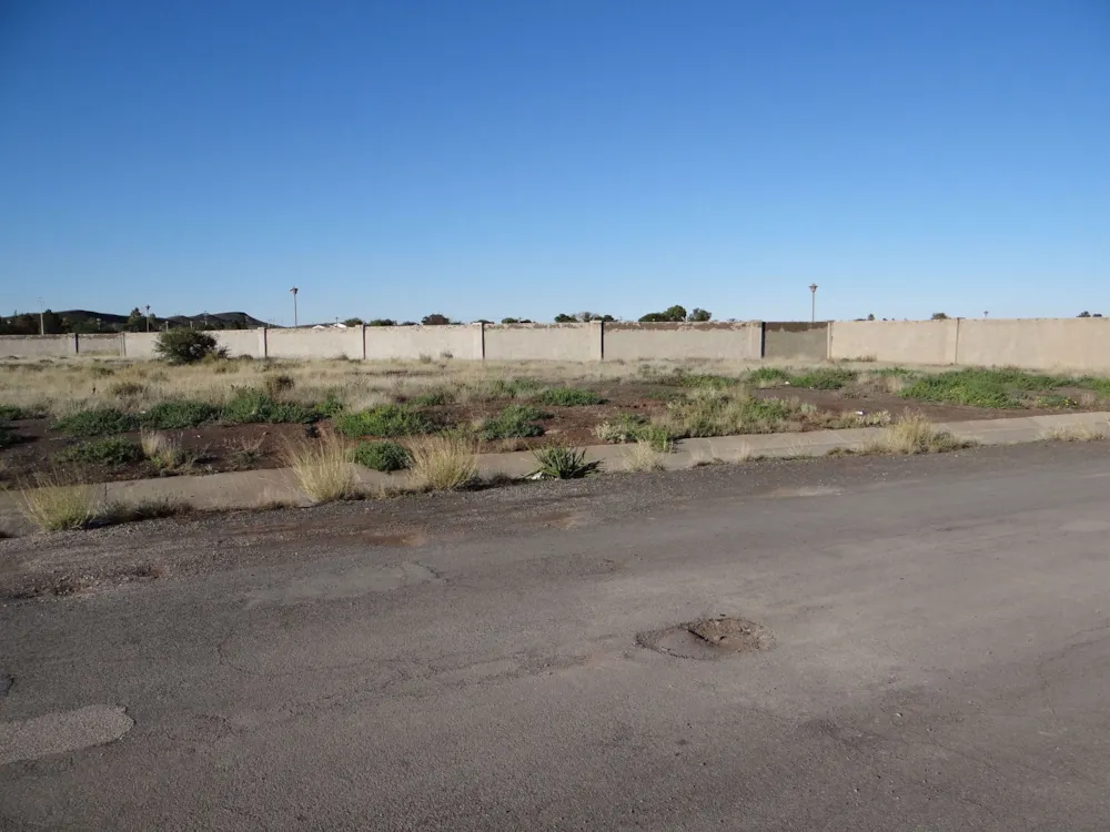 Commercial vacant land for sale in Hospital Hill, Beaufort West - 1KK1424918 Commercial vacant land for sale in Hospital Hill, Beaufort West - 1KK1424918