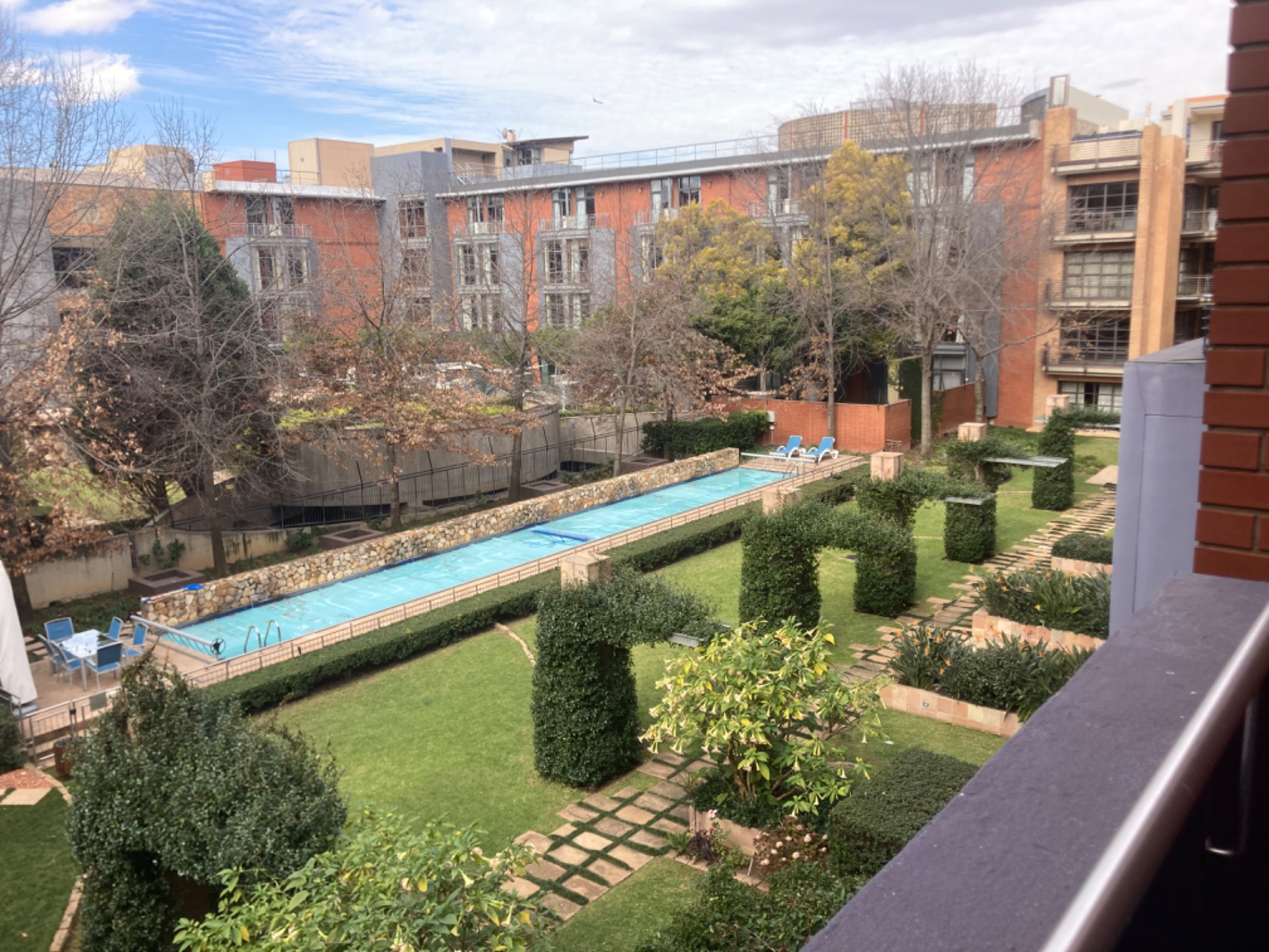 Apartment let in Melrose Arch - JBL1692365