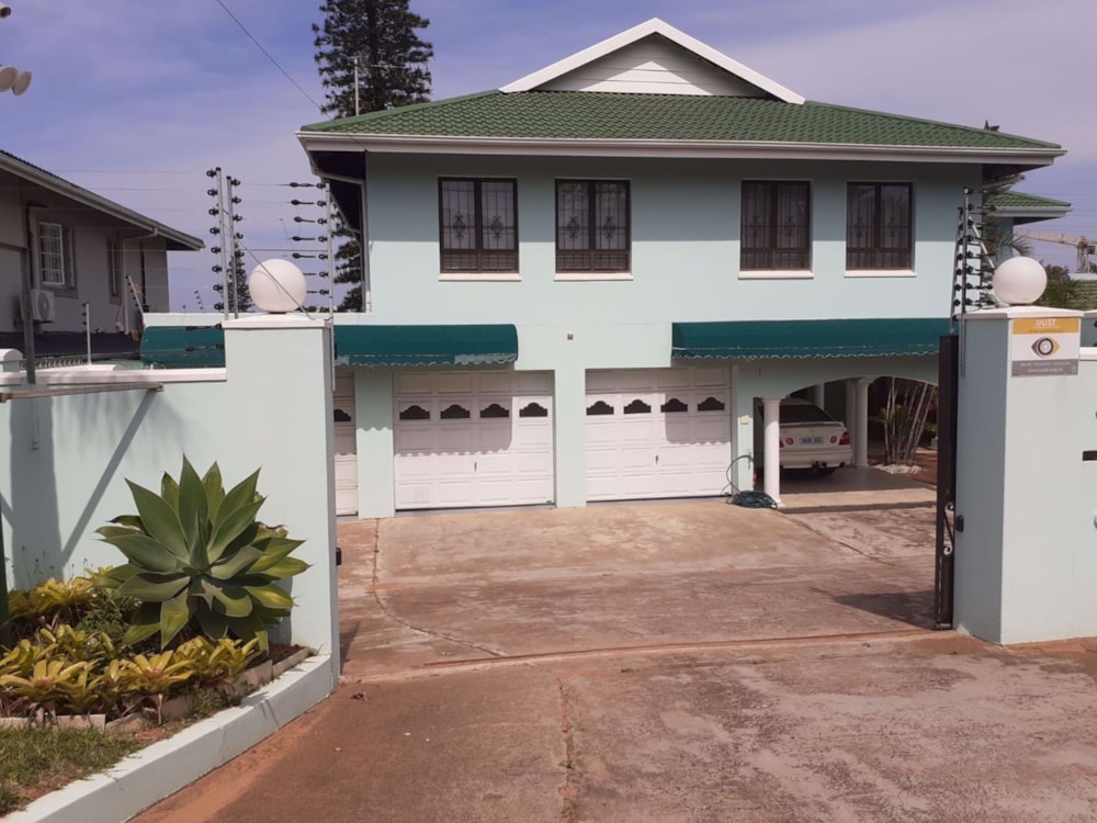 House for sale in uMhlanga Rocks - 1ND1714016 House for sale in uMhlanga Rocks - 1ND1714016