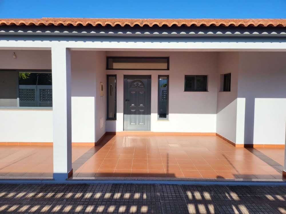 House for sale in Matola, Mozambique - 3MQ1575205