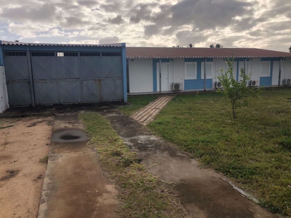 House for sale in Praia do Tofo, Mozambique - 3MQ1570182