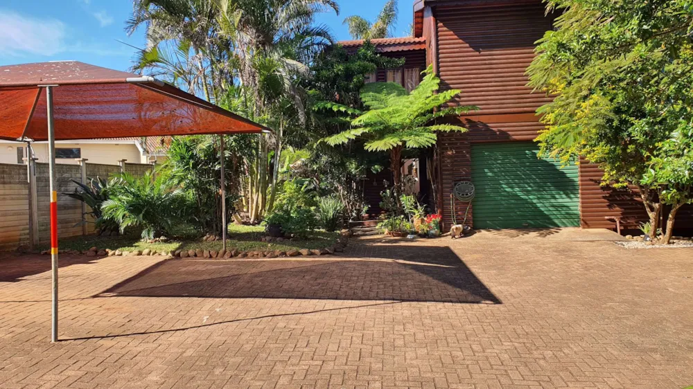 Double-storey house for sale in Marina Beach - 1PD1734835 Double-storey house for sale in Marina Beach - 1PD1734835