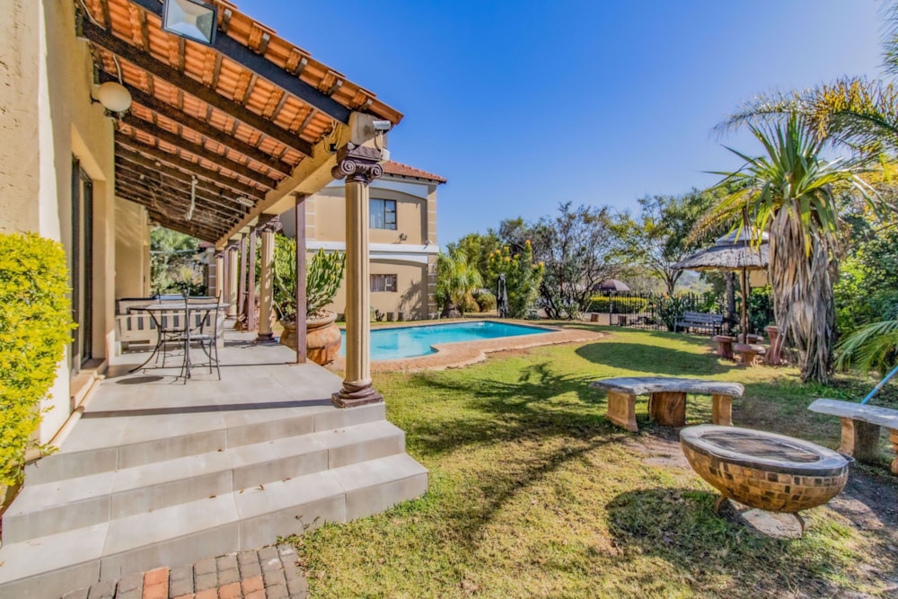 Game farm for sale in Hartbeespoort - 1HR1572696 Game farm for sale in Hartbeespoort - 1HR1572696