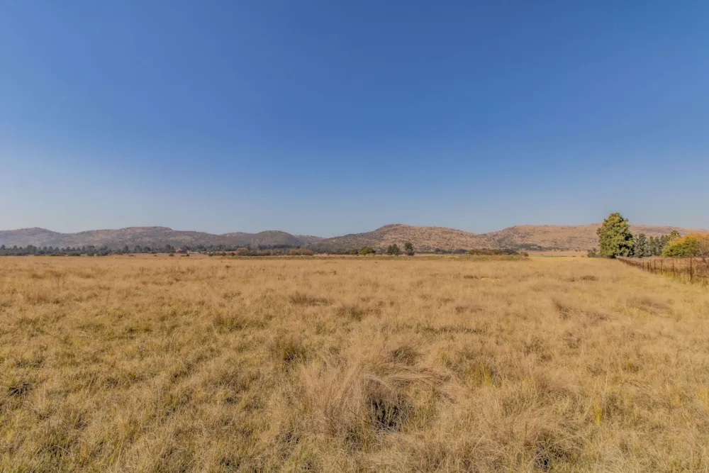 Mixed use farm for sale in Hartbeespoort - 1HR1572851 Mixed use farm for sale in Hartbeespoort - 1HR1572851