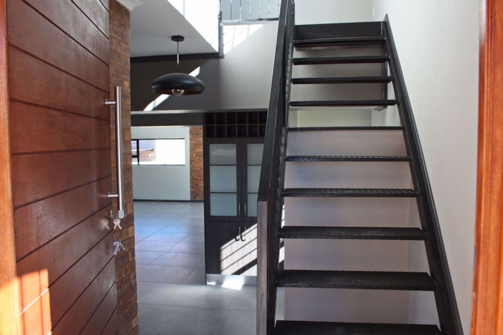 Double-storey house sold in Lydenburg (Mashishing) - 1LY1611778 Double-storey house sold in Lydenburg (Mashishing) - 1LY1611778