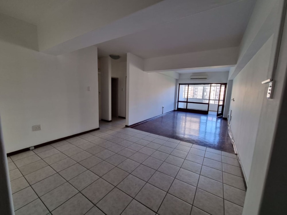 Apartment for sale in North Beach Durban - 1DA1573397 Apartment for sale in North Beach Durban - 1DA1573397