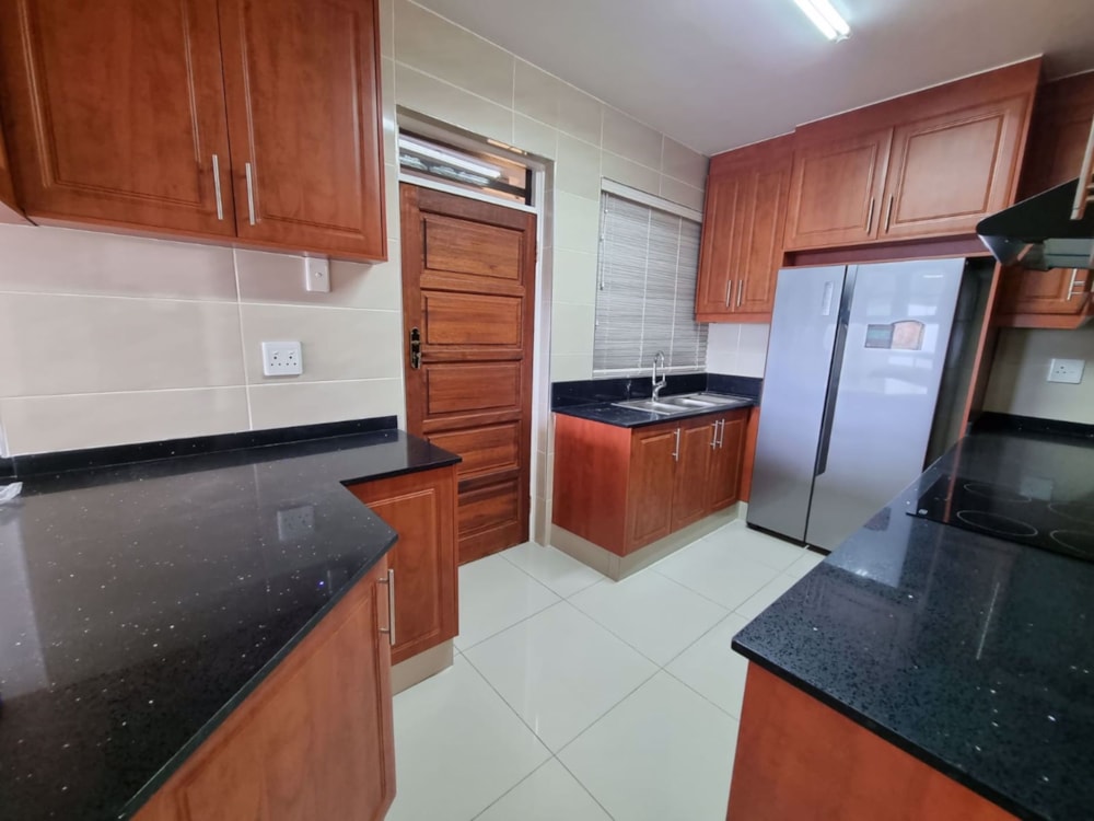 Apartment for sale in North Beach Durban - 1DA1573447 Apartment for sale in North Beach Durban - 1DA1573447