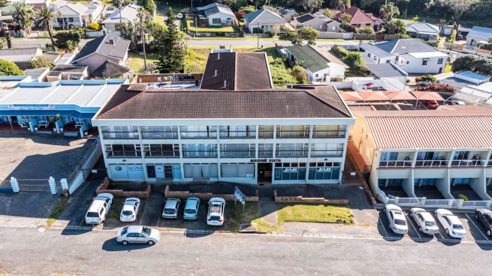 Commercial flats for sale in Gonubie - 1ET1573785